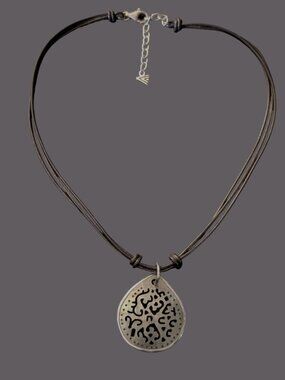 Silpada 925 Sterling Open Work Filigree Carved Abalone Shell 1.5" Pendant 18"